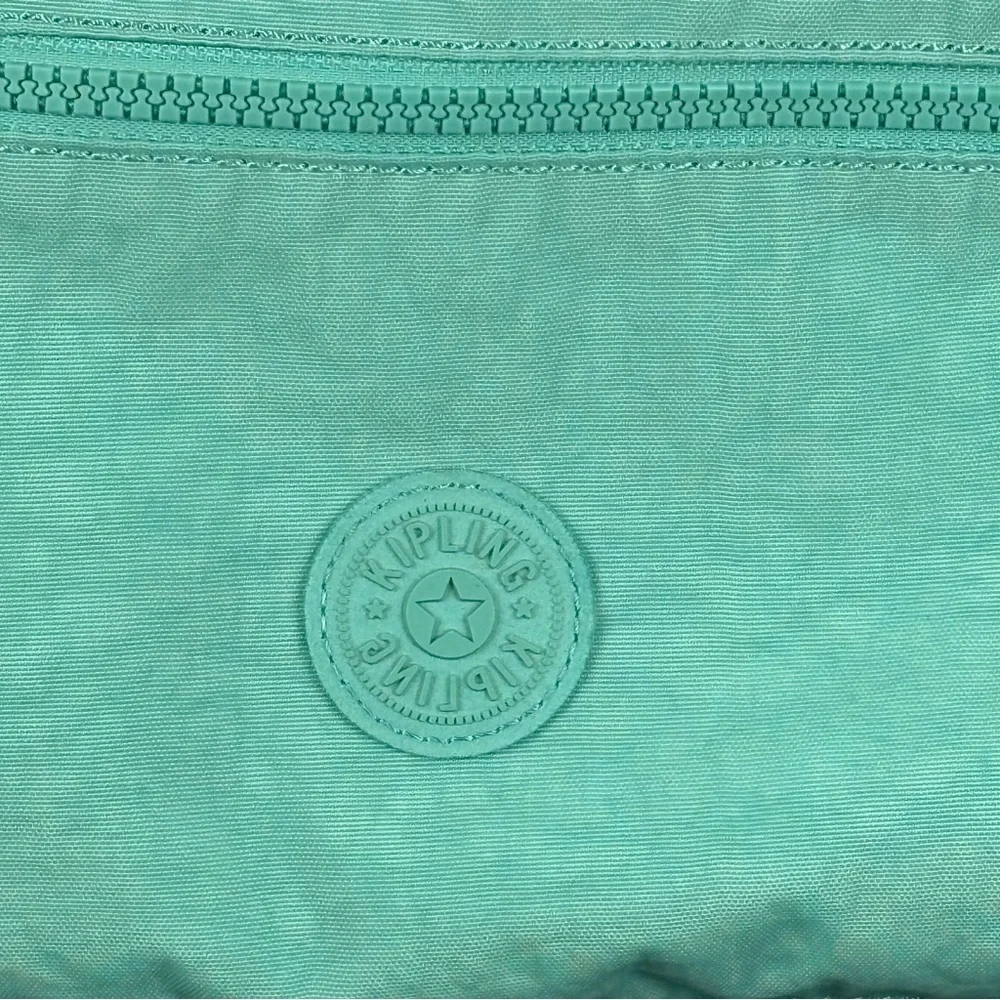 EUC Kipling Alvar multi-pocket Crossbody Bag in Mint Green Perfect condition! - Picture 2 of 15